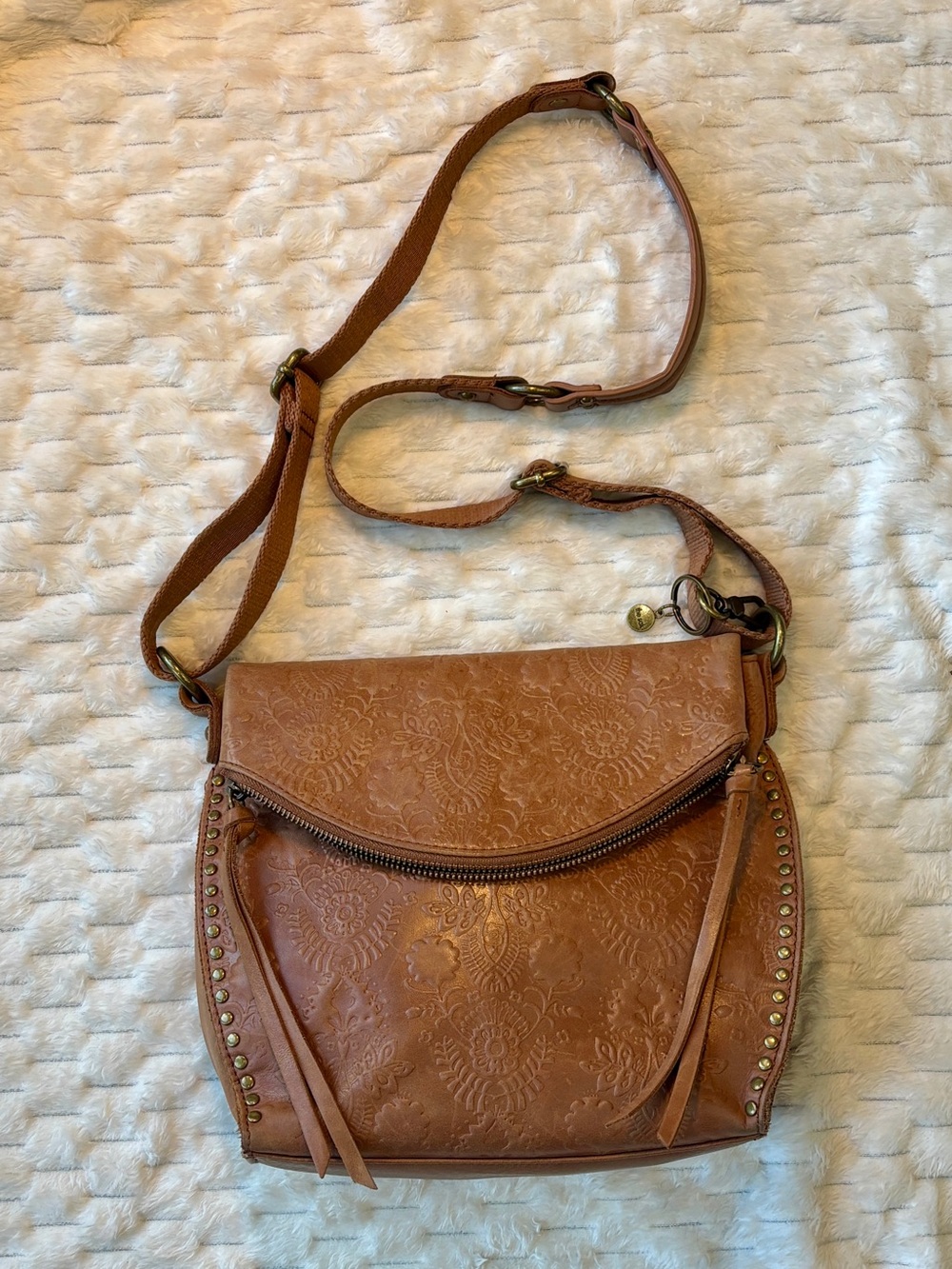 The Sak Silverlake Tan Brown Embossed Leather Crossbody Flap Brass Studs